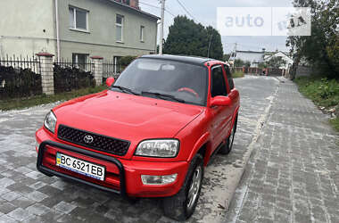 Внедорожник / Кроссовер Toyota RAV4 1998 в Львове