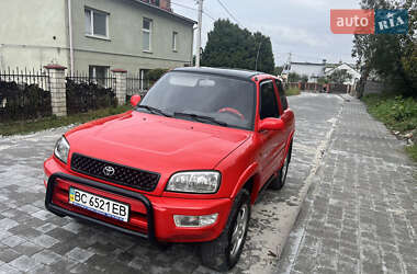 Внедорожник / Кроссовер Toyota RAV4 1998 в 