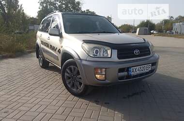 Позашляховик / Кросовер Toyota RAV4 2002 в Краматорську