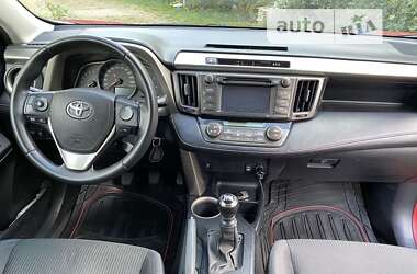 Позашляховик / Кросовер Toyota RAV4 2013 в 