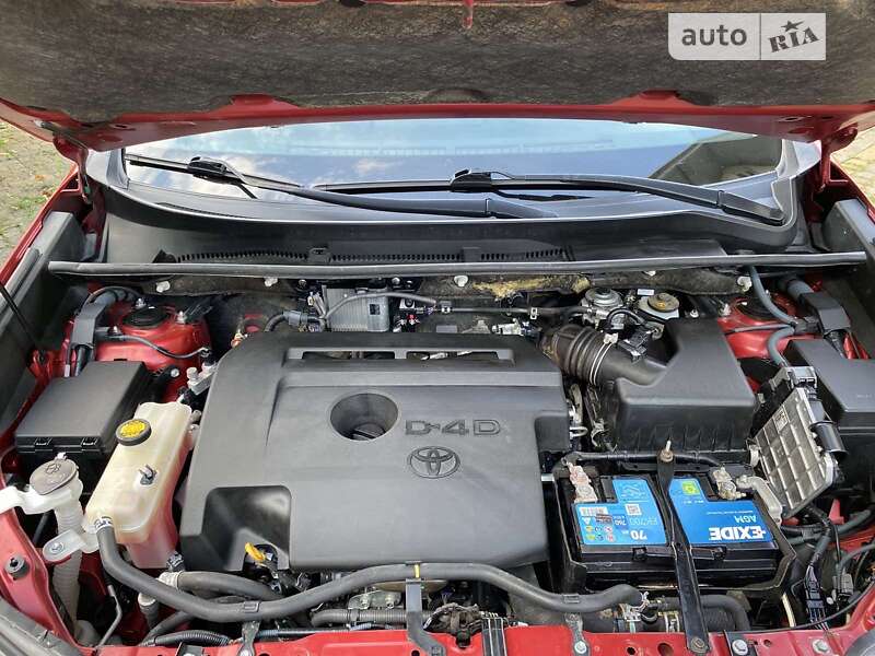 Внедорожник / Кроссовер Toyota RAV4 2013 в Черновцах