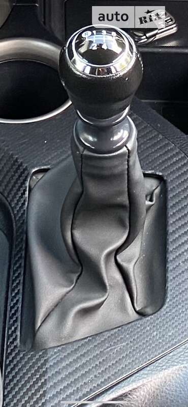 Внедорожник / Кроссовер Toyota RAV4 2013 в Черновцах