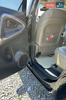 Внедорожник / Кроссовер Toyota RAV4 2008 в 