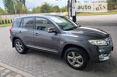 Внедорожник / Кроссовер Toyota RAV4 2012 в Черкассах