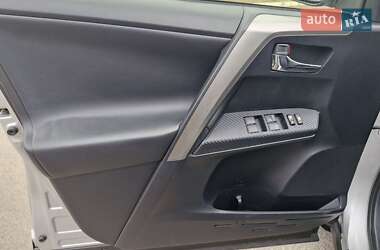 Внедорожник / Кроссовер Toyota RAV4 2014 в Николаеве