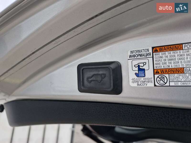 Внедорожник / Кроссовер Toyota RAV4 2014 в Николаеве