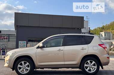 Позашляховик / Кросовер Toyota RAV4 2010 в Запоріжжі