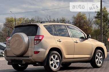 Позашляховик / Кросовер Toyota RAV4 2010 в Запоріжжі