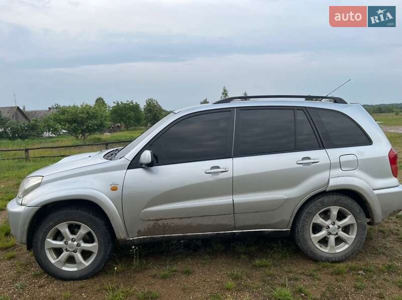Позашляховик / Кросовер Toyota RAV4 2003 в Рівному фото 2 Позашляховик / Кросовер Toyota RAV4 2003 в Рівному