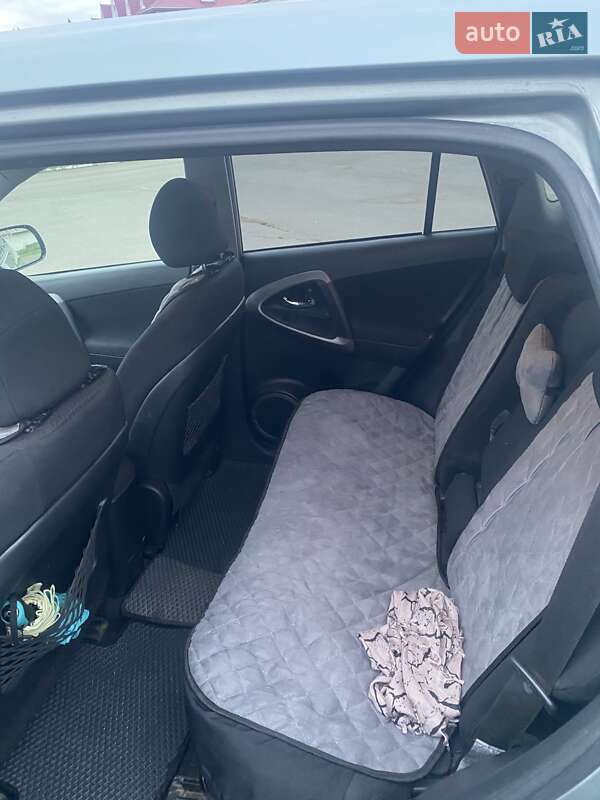 Внедорожник / Кроссовер Toyota RAV4 2008 в Коломые