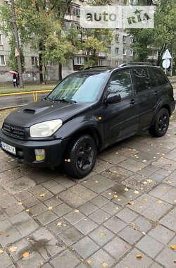 Внедорожник / Кроссовер Toyota RAV4 2002 в Запорожье