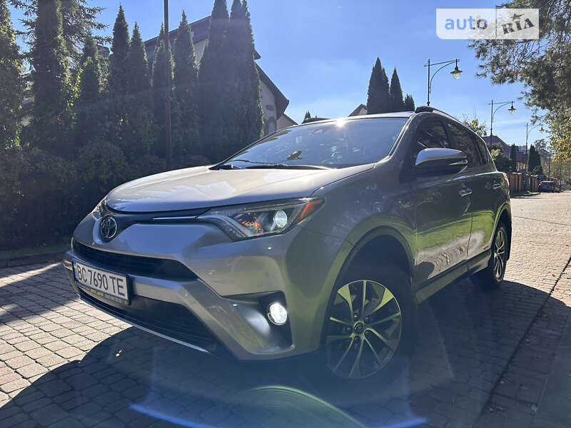 Toyota RAV4 2017