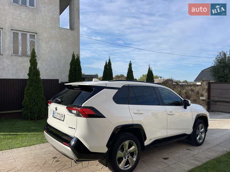 Позашляховик / Кросовер Toyota RAV4 2020 в Чорткові