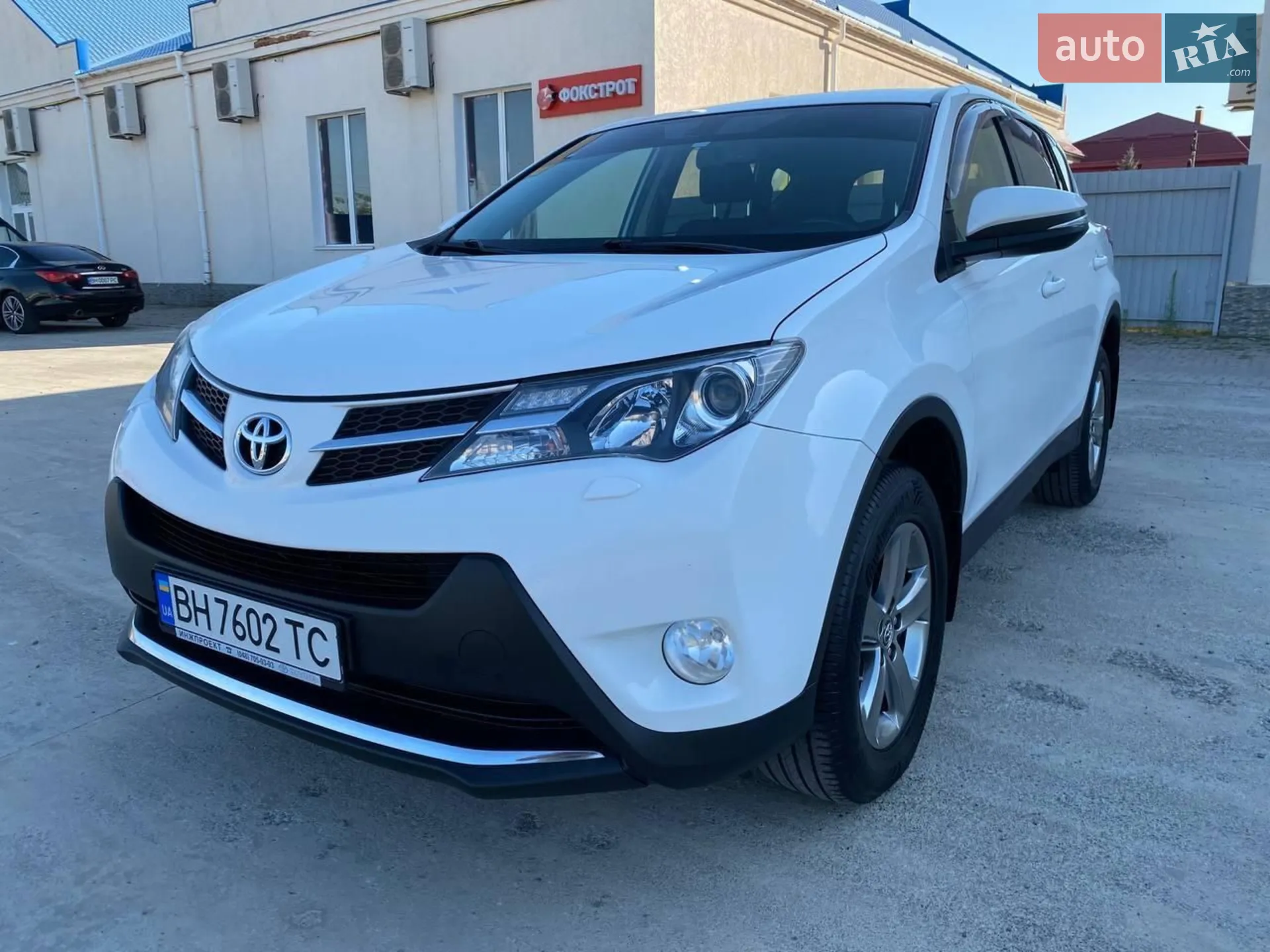 2015 Toyota RAV 4 - фото 1