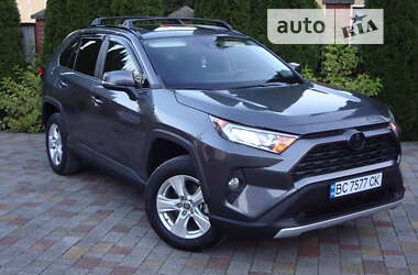 Внедорожник / Кроссовер Toyota RAV4 2021 в Дрогобыче