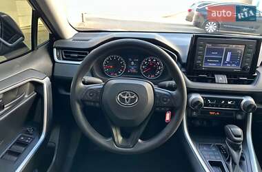 Внедорожник / Кроссовер Toyota RAV4 2020 в Одессе