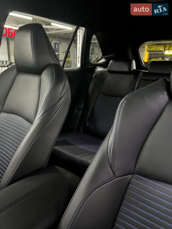 Внедорожник / Кроссовер Toyota RAV4 2023 в Черновцах