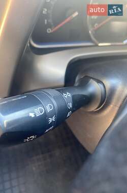 Внедорожник / Кроссовер Toyota RAV4 2013 в 