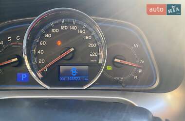 Внедорожник / Кроссовер Toyota RAV4 2013 в 