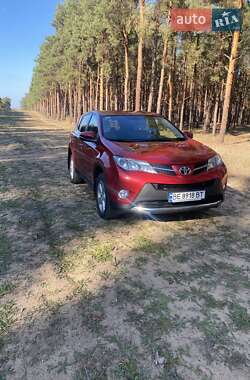 Внедорожник / Кроссовер Toyota RAV4 2013 в 