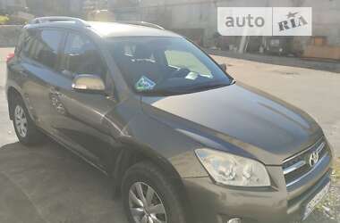 Позашляховик / Кросовер Toyota RAV4 2009 в Львові