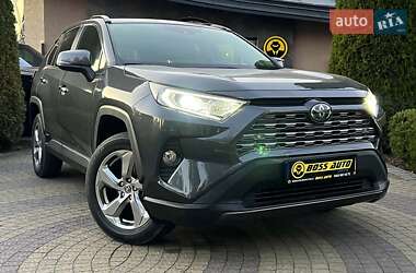 Внедорожник / Кроссовер Toyota RAV4 2020 в Львове