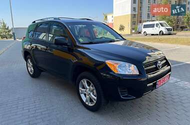 Внедорожник / Кроссовер Toyota RAV4 2011 в Ровно