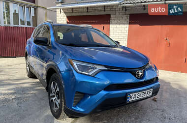 Внедорожник / Кроссовер Toyota RAV4 2017 в Чернигове