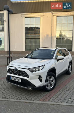 Внедорожник / Кроссовер Toyota RAV4 2020 в Днепре