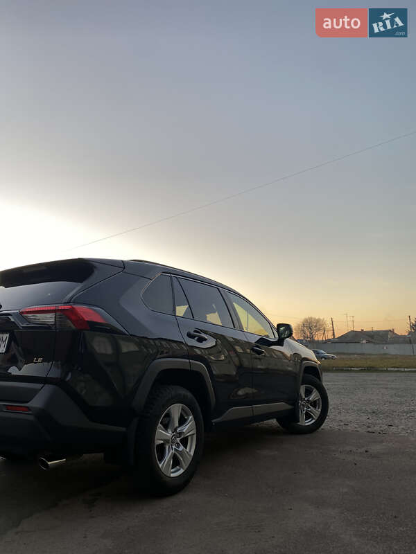 Позашляховик / Кросовер Toyota RAV4 2018 в Бердичеві фото 3 Позашляховик / Кросовер Toyota RAV4 2018 в Бердичеві