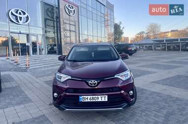 Внедорожник / Кроссовер Toyota RAV4 2017 в Одессе