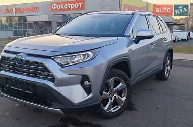 Позашляховик / Кросовер Toyota RAV4 2019 в Кривому Розі