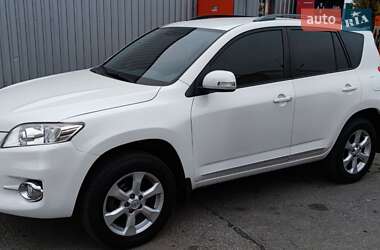 Позашляховик / Кросовер Toyota RAV4 2010 в Харкові