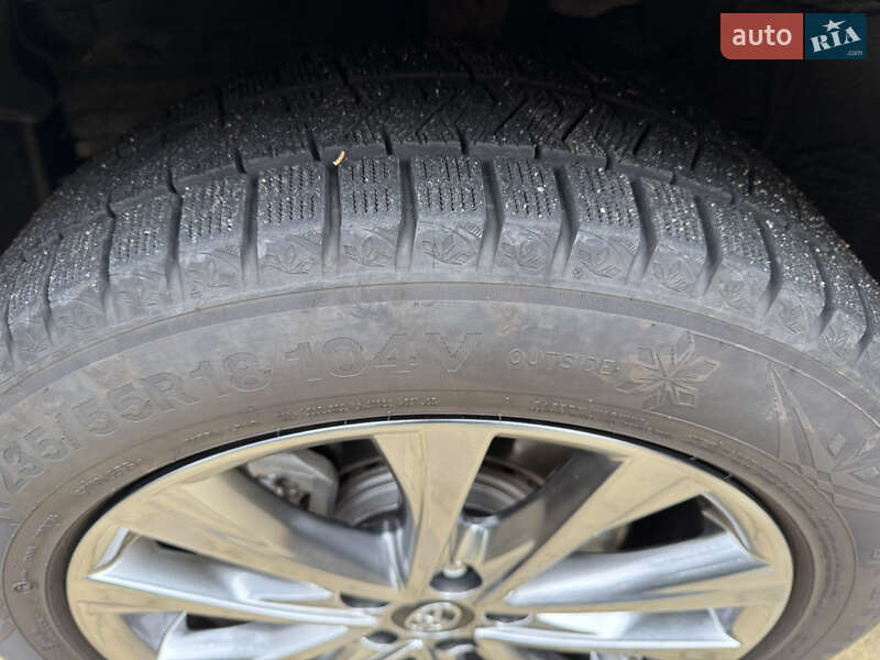 Позашляховик / Кросовер Toyota RAV4 2015 в Одесі