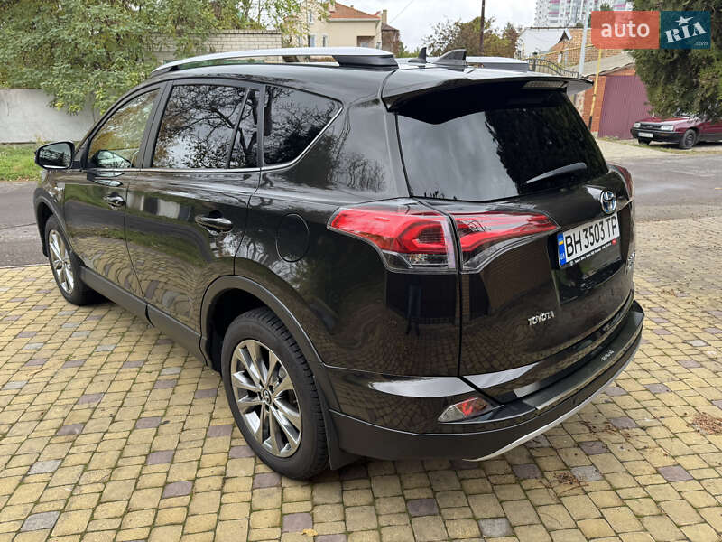 Позашляховик / Кросовер Toyota RAV4 2015 в Одесі