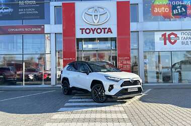 Внедорожник / Кроссовер Toyota RAV4 2023 в Тернополе