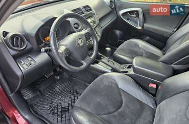 Внедорожник / Кроссовер Toyota RAV4 2010 в 