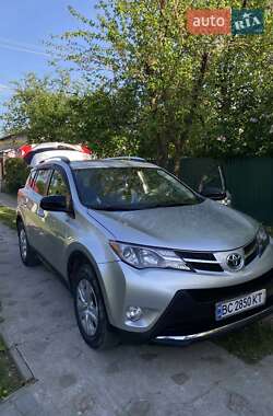 Позашляховик / Кросовер Toyota RAV4 2015 в Дрогобичі