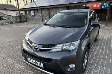 Позашляховик / Кросовер Toyota RAV4 2015 в Калуші