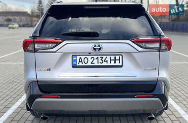 Внедорожник / Кроссовер Toyota RAV4 2020 в Тернополе