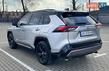 Внедорожник / Кроссовер Toyota RAV4 2020 в Тернополе