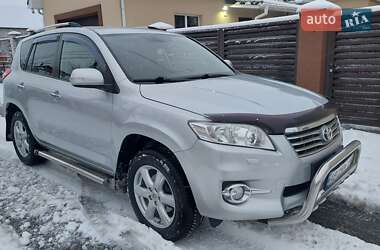 Внедорожник / Кроссовер Toyota RAV4 2011 в Виннице