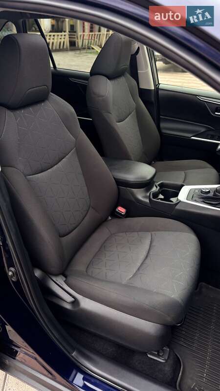 Внедорожник / Кроссовер Toyota RAV4 2021 в Умани фото 16 Внедорожник / Кроссовер Toyota RAV4 2021 в Умани