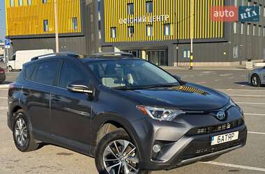 Внедорожник / Кроссовер Toyota RAV4 2016 в Киеве