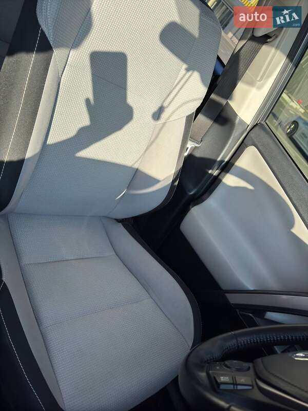 Позашляховик / Кросовер Toyota RAV4 2016 в Львові