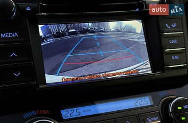 Внедорожник / Кроссовер Toyota RAV4 2013 в 