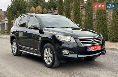 Внедорожник / Кроссовер Toyota RAV4 2011 в Киеве