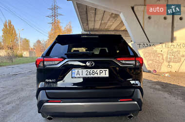 Внедорожник / Кроссовер Toyota RAV4 2021 в Киеве