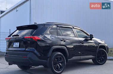 Позашляховик / Кросовер Toyota RAV4 2021 в Дніпрі