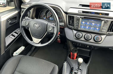 Внедорожник / Кроссовер Toyota RAV4 2015 в Киеве